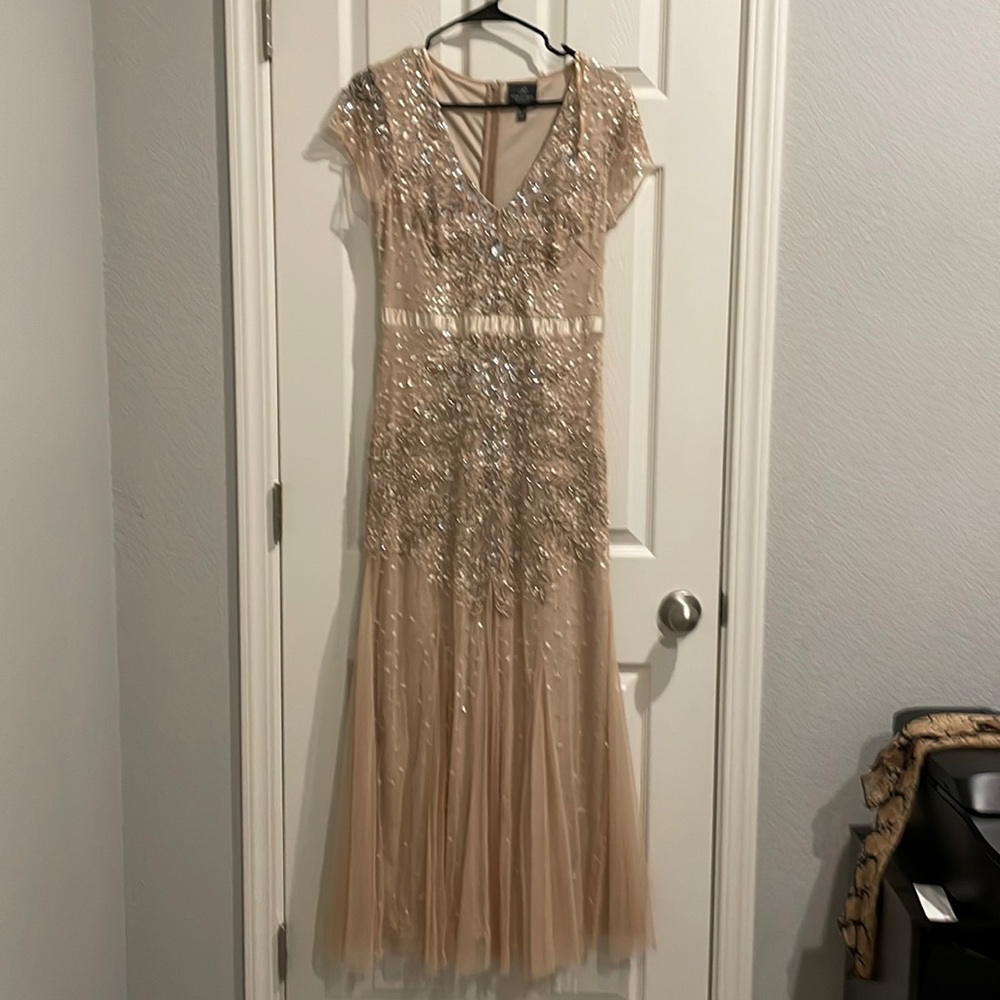 Adrianna Papell Size 6 champagne